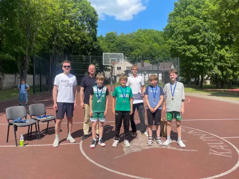 Veršvų 3×3’26: kai mokyklos kiemas tapo krepšinio respublika, o šešėlis – deficitu, nuotrauka 19