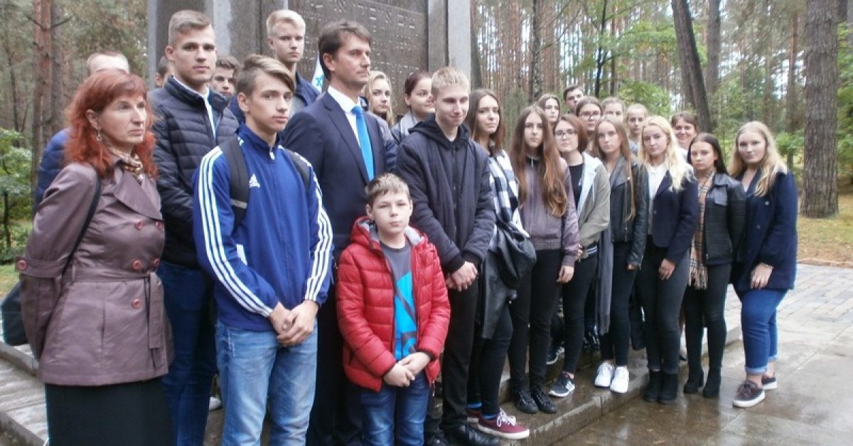 Rugsėjo 22 – 26 dienomis minima Lietuvos žydų genocido aukų atminties diena (23 d.)